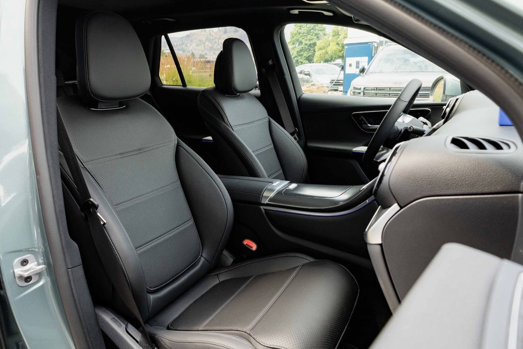 2026 Mercedes-Benz GLC 300 4MATIC SUV in Kamloops, British Columbia - 19 - w1024h768px