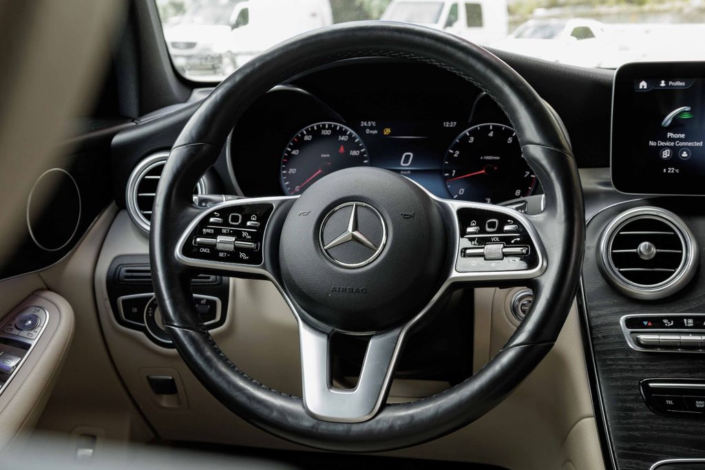 2021 Mercedes-Benz GLC300 4MATIC SUV in Kamloops, British Columbia - 13 - w1024h768px
