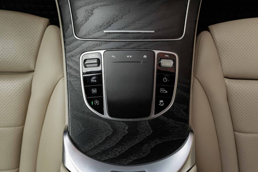 2021 Mercedes-Benz GLC300 4MATIC SUV in Kamloops, British Columbia - 17 - w1024h768px