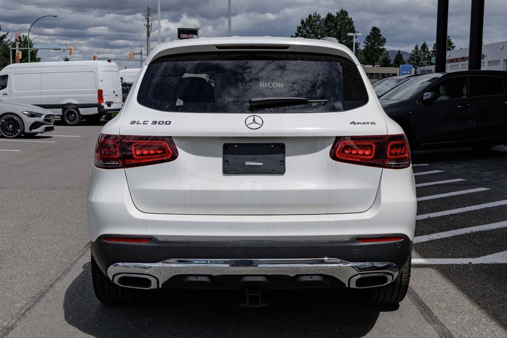 2021 Mercedes-Benz GLC300 4MATIC SUV in Kamloops, British Columbia - 4 - w1024h768px