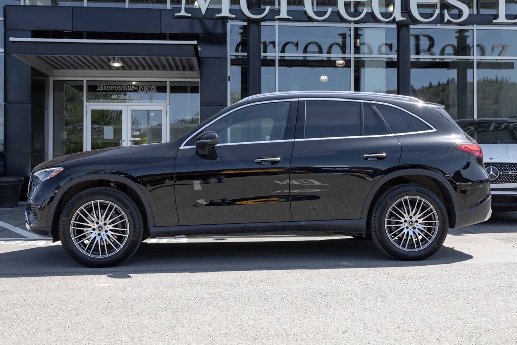 2024 Mercedes-Benz GLC300 4MATIC SUV in Kamloops, British Columbia - 6 - w1024h768px