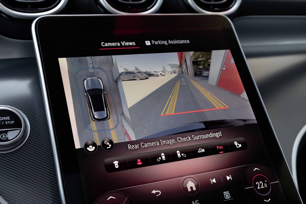 2024 Mercedes-Benz GLC300 4MATIC SUV in Kamloops, British Columbia - 16 - w1024h768px