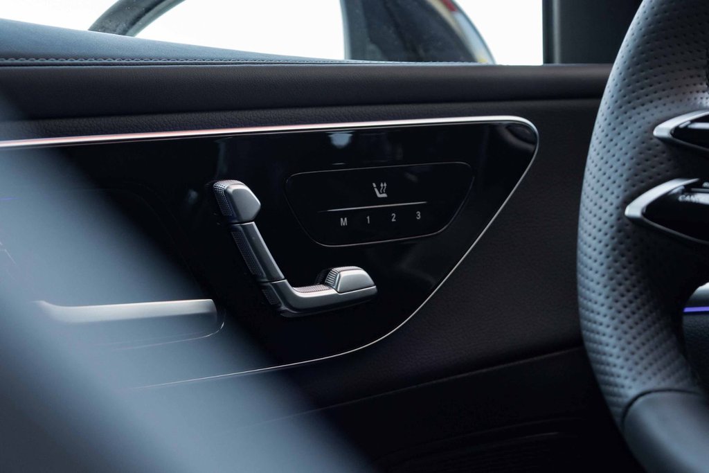 2025 Mercedes-Benz GLC300 4MATIC SUV in Kamloops, British Columbia - 11 - w1024h768px