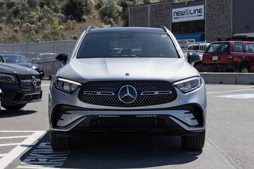 2025 Mercedes-Benz GLC300 4MATIC SUV in Kamloops, British Columbia - 2 - w1024h768px