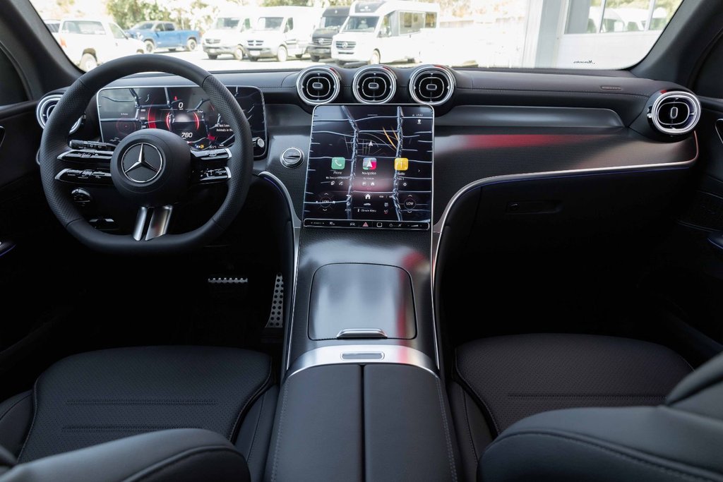 2025 Mercedes-Benz GLC300 4MATIC SUV in Kamloops, British Columbia - 16 - w1024h768px