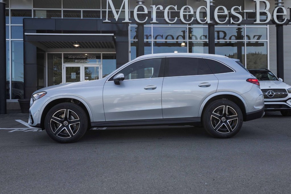 2026 Mercedes-Benz GLC300 in Kamloops, British Columbia - 6 - w1024h768px