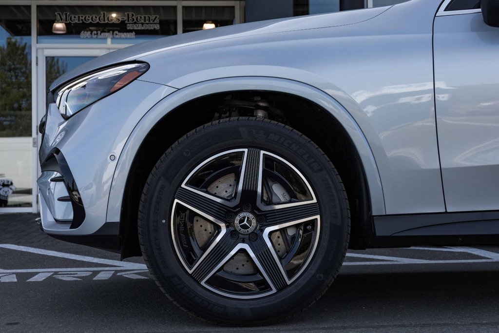 2026 Mercedes-Benz GLC300 in Kamloops, British Columbia - 7 - w1024h768px