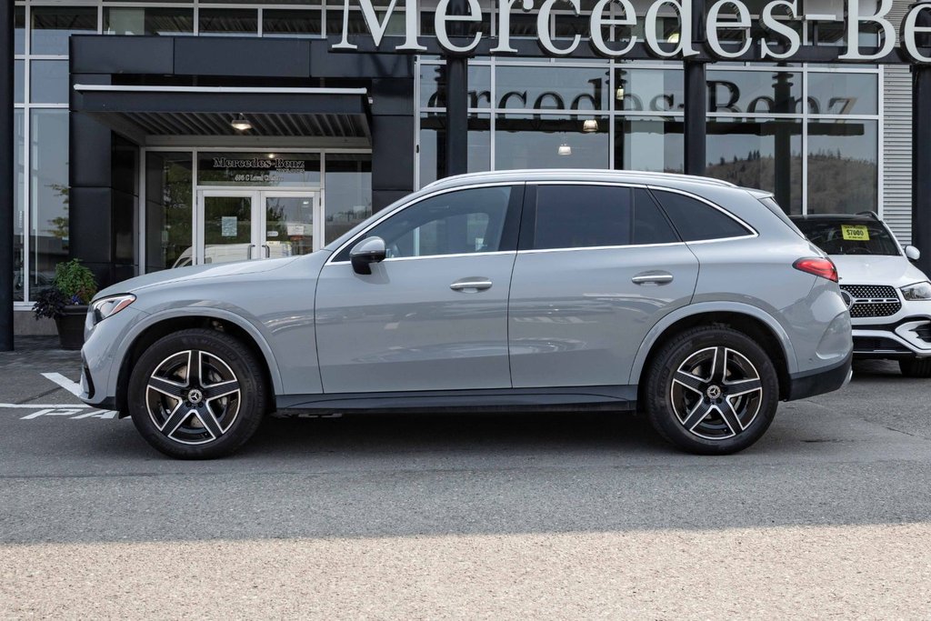 2026 Mercedes-Benz GLC300 4MATIC SUV in Kamloops, British Columbia - 6 - w1024h768px