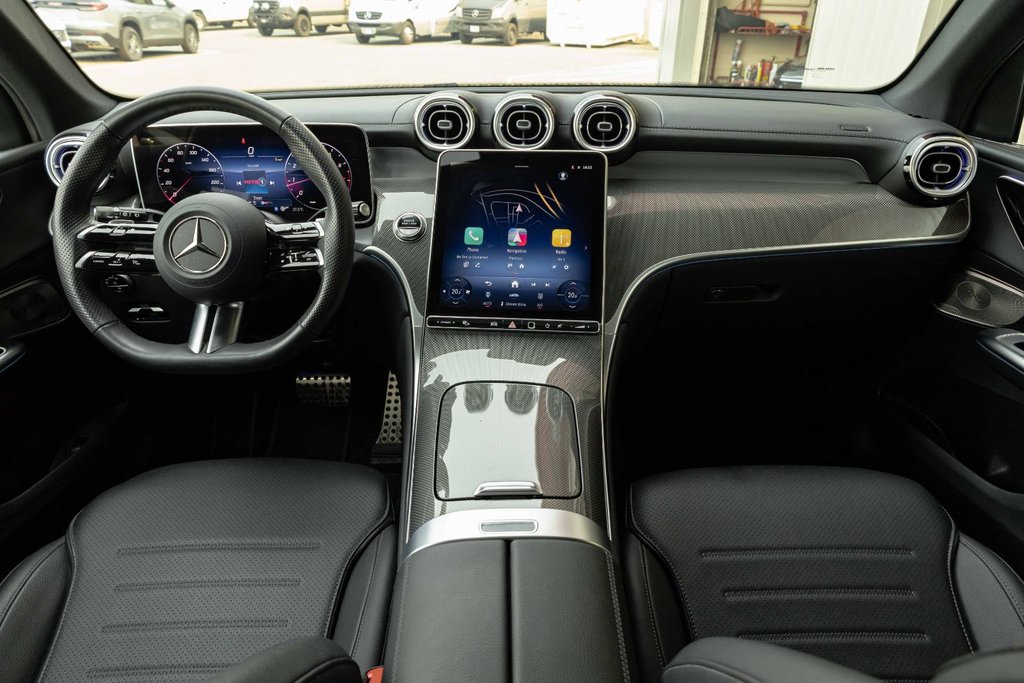 2026 Mercedes-Benz GLC300 4MATIC SUV in Kamloops, British Columbia - 18 - w1024h768px
