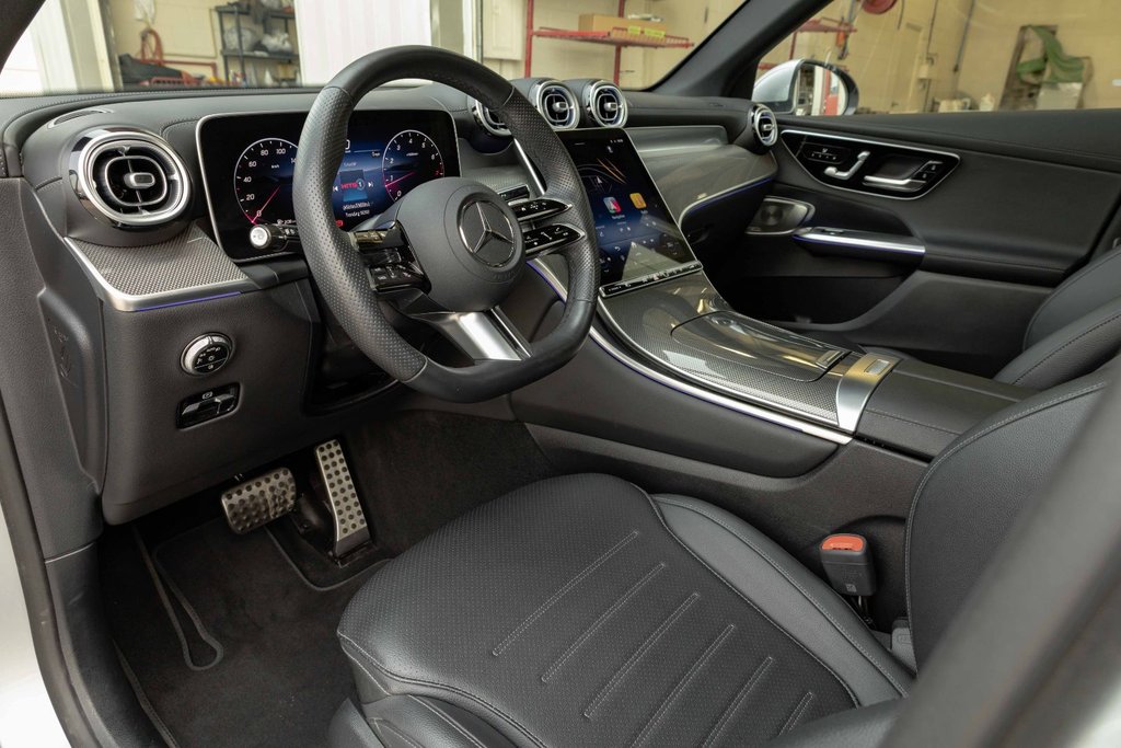 2026 Mercedes-Benz GLC300 4MATIC SUV in Kamloops, British Columbia - 9 - w1024h768px