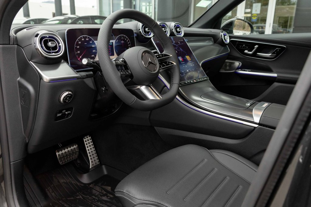 2026 Mercedes-Benz GLC350e 4MATIC SUV in Kamloops, British Columbia - 9 - w1024h768px