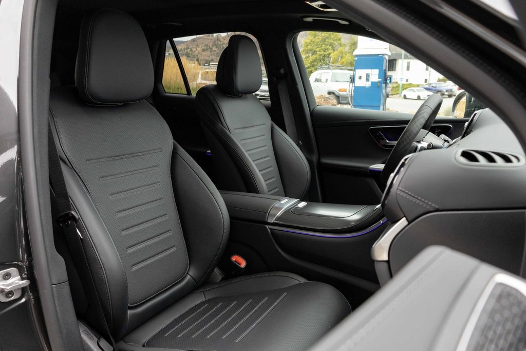 2026 Mercedes-Benz GLC350e 4MATIC SUV in Kamloops, British Columbia - 10 - w1024h768px