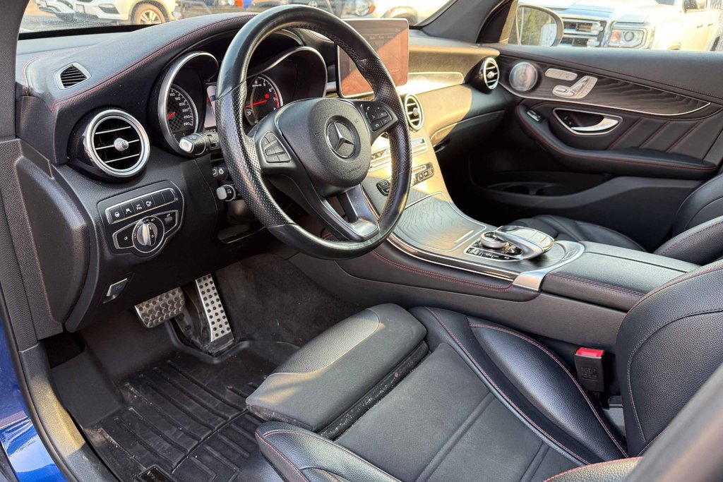 2018 Mercedes-Benz GLC43 AMG 4MATIC SUV in Kamloops, British Columbia - 6 - w1024h768px