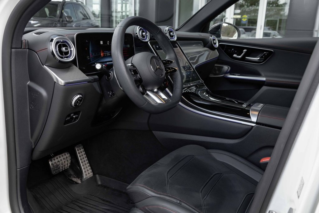 2024 Mercedes-Benz GLC43 AMG 4MATIC+ SUV in Kamloops, British Columbia - 9 - w1024h768px