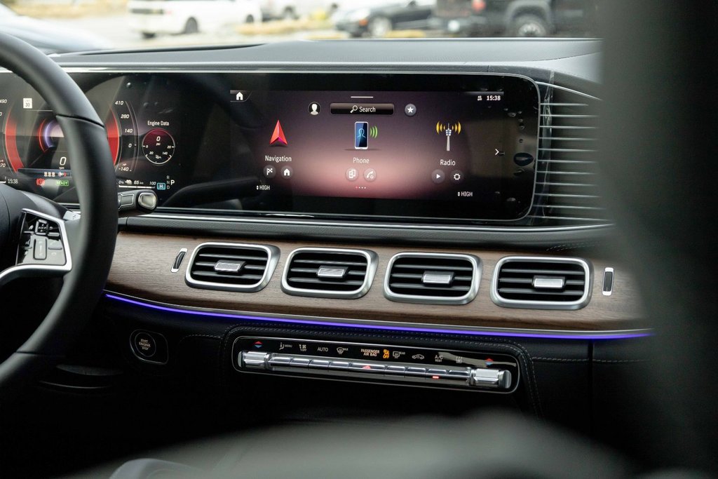 2026 Mercedes-Benz GLE Plug-in Hybrid 450e 4MATIC in Kamloops, British Columbia - 14 - w1024h768px