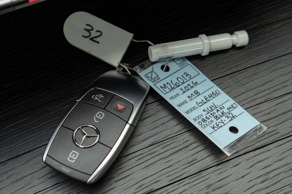 2026 Mercedes-Benz GLE 450 4MATIC in Kamloops, British Columbia - 21 - w1024h768px