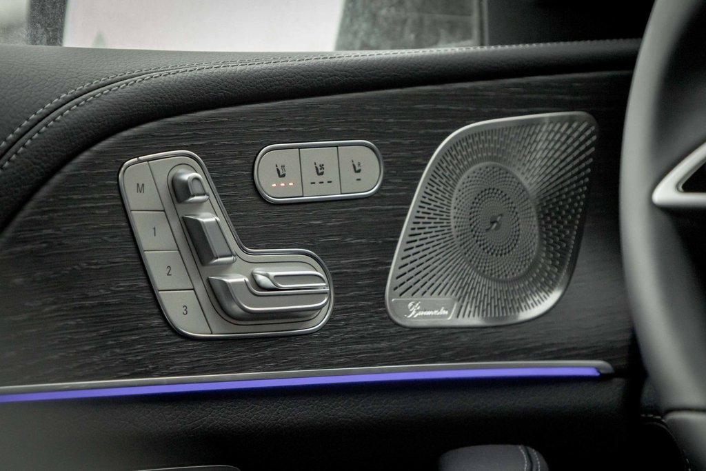 2026 Mercedes-Benz GLE 450 4MATIC in Kamloops, British Columbia - 11 - w1024h768px