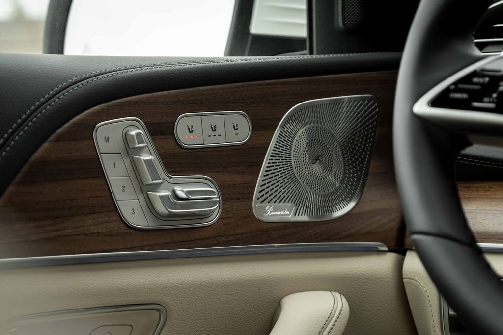 2026 Mercedes-Benz GLE 350 4MATIC SUV in Kamloops, British Columbia - 11 - w1024h768px