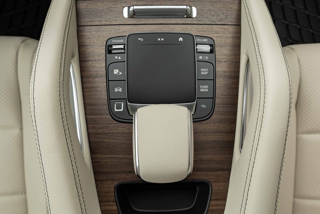 2026 Mercedes-Benz GLE 350 4MATIC SUV in Kamloops, British Columbia - 17 - w1024h768px