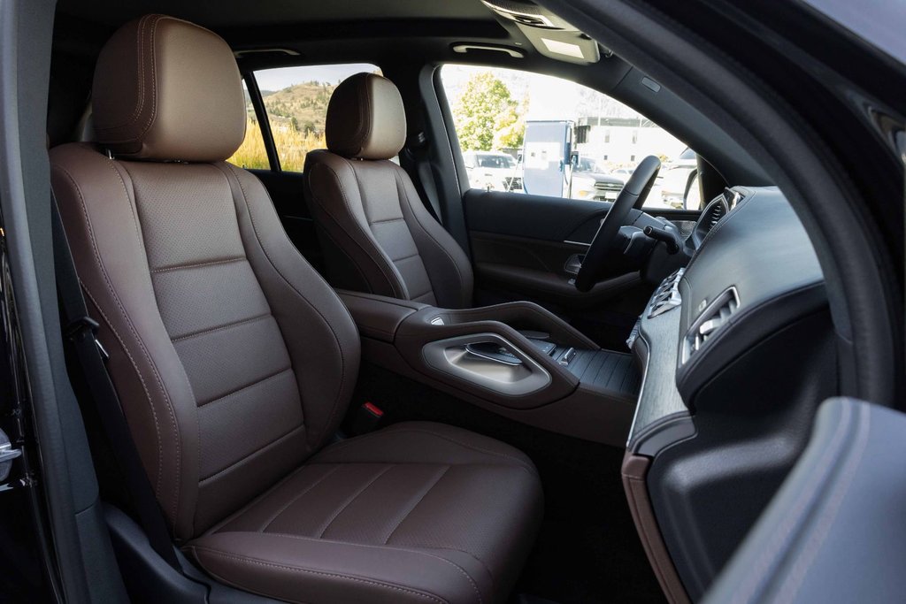 2025 Mercedes-Benz GLE450e 4MATIC SUV in Kamloops, British Columbia - 10 - w1024h768px