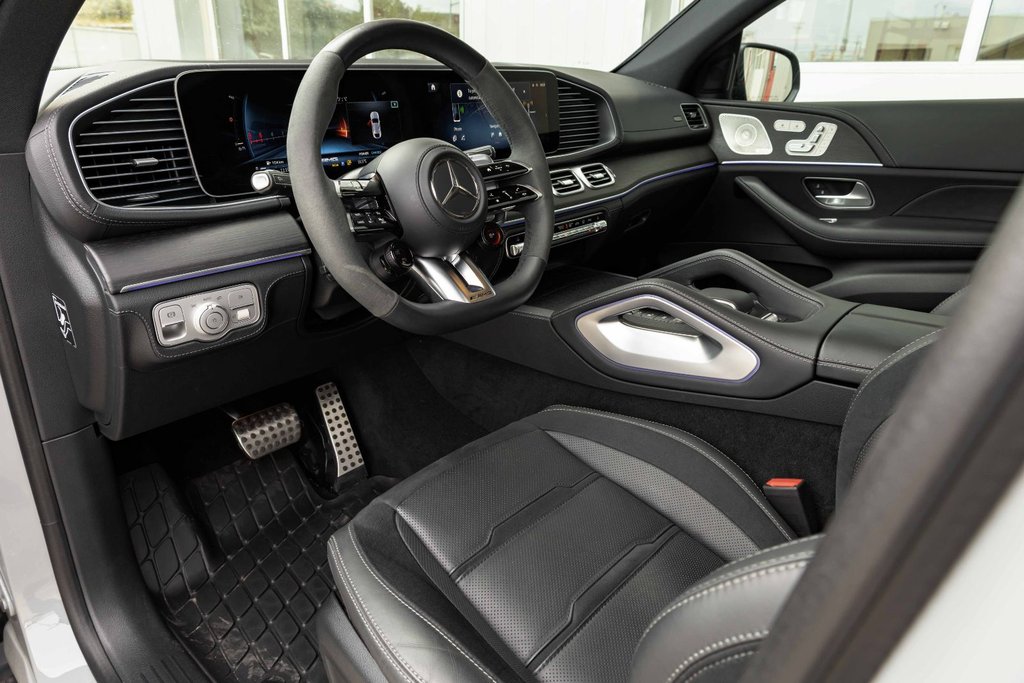 2025 Mercedes-Benz GLE53 4MATIC+ Coupe in Kamloops, British Columbia - 9 - w1024h768px