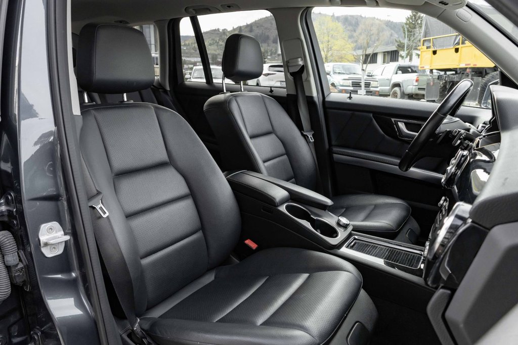 2013 Mercedes-Benz GLK350 4MATIC in Kamloops, British Columbia - 8 - w1024h768px