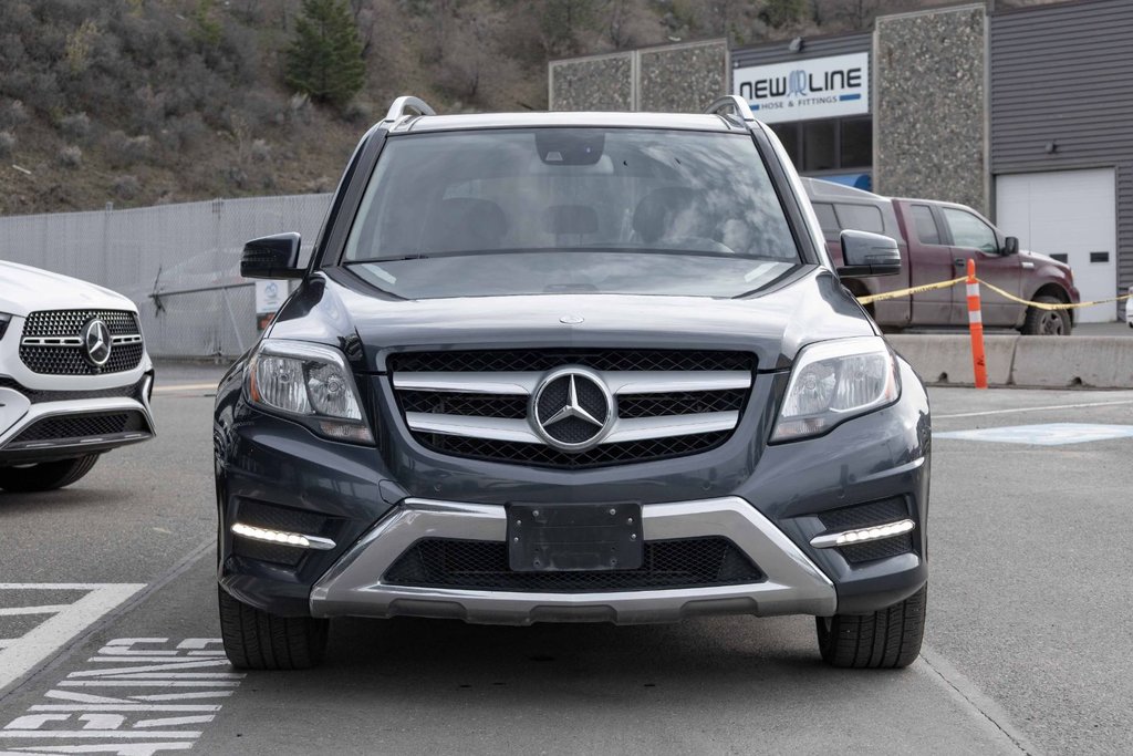 2013 Mercedes-Benz GLK350 4MATIC in Kamloops, British Columbia - 2 - w1024h768px