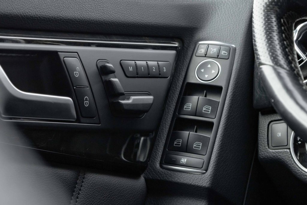 2013 Mercedes-Benz GLK350 4MATIC in Kamloops, British Columbia - 10 - w1024h768px