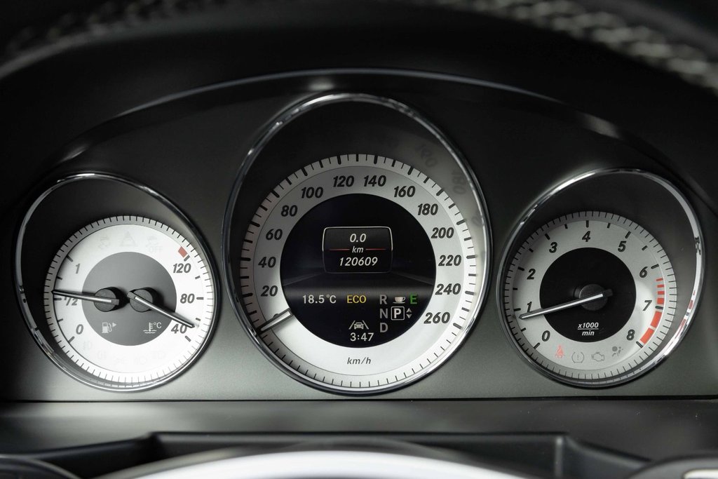 2013 Mercedes-Benz GLK350 4MATIC in Kamloops, British Columbia - 12 - w1024h768px