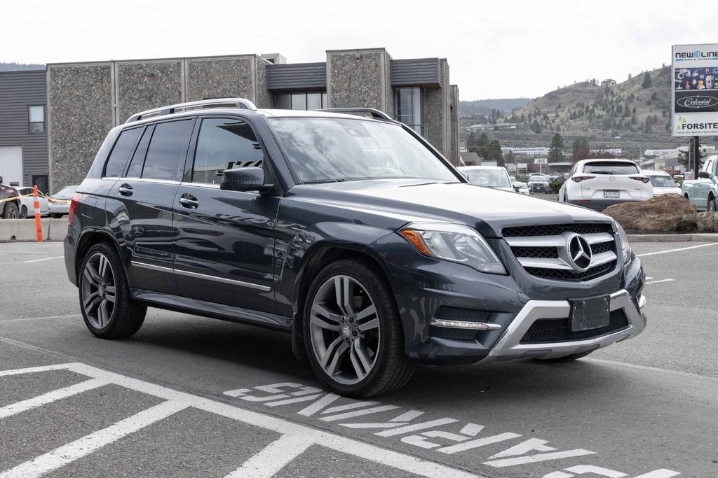2013 Mercedes-Benz GLK350 4MATIC in Kamloops, British Columbia - 3 - w1024h768px