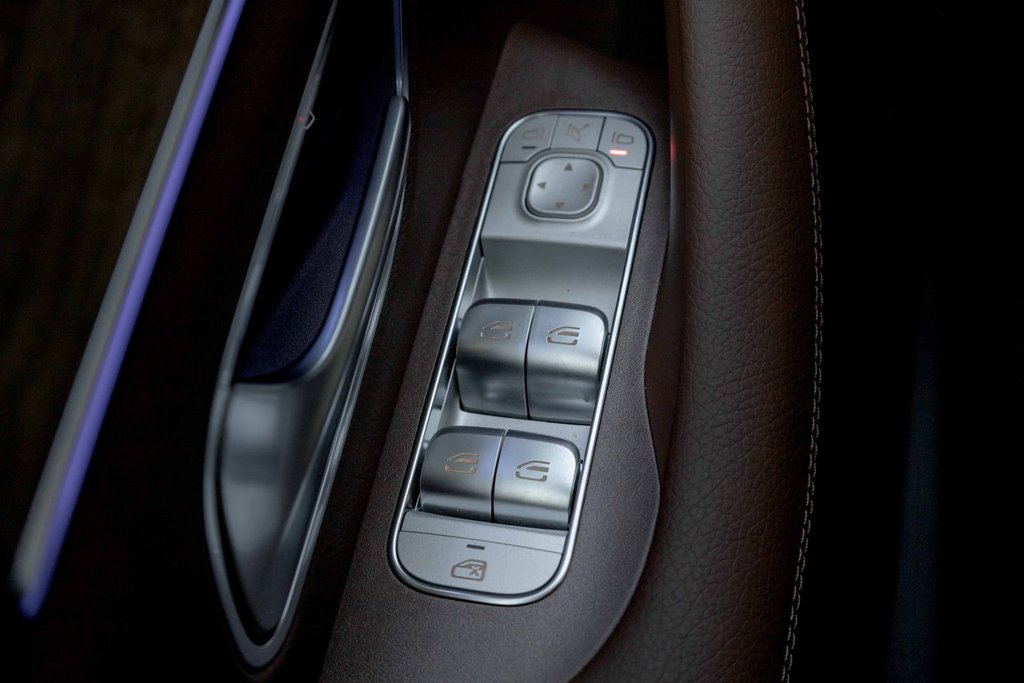 2026 Mercedes-Benz GLS 450 4MATIC in Kamloops, British Columbia - 12 - w1024h768px