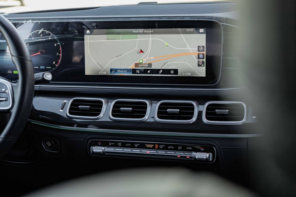 2023 Mercedes-Benz GLS450 4MATIC SUV in Kamloops, British Columbia - 16 - w1024h768px