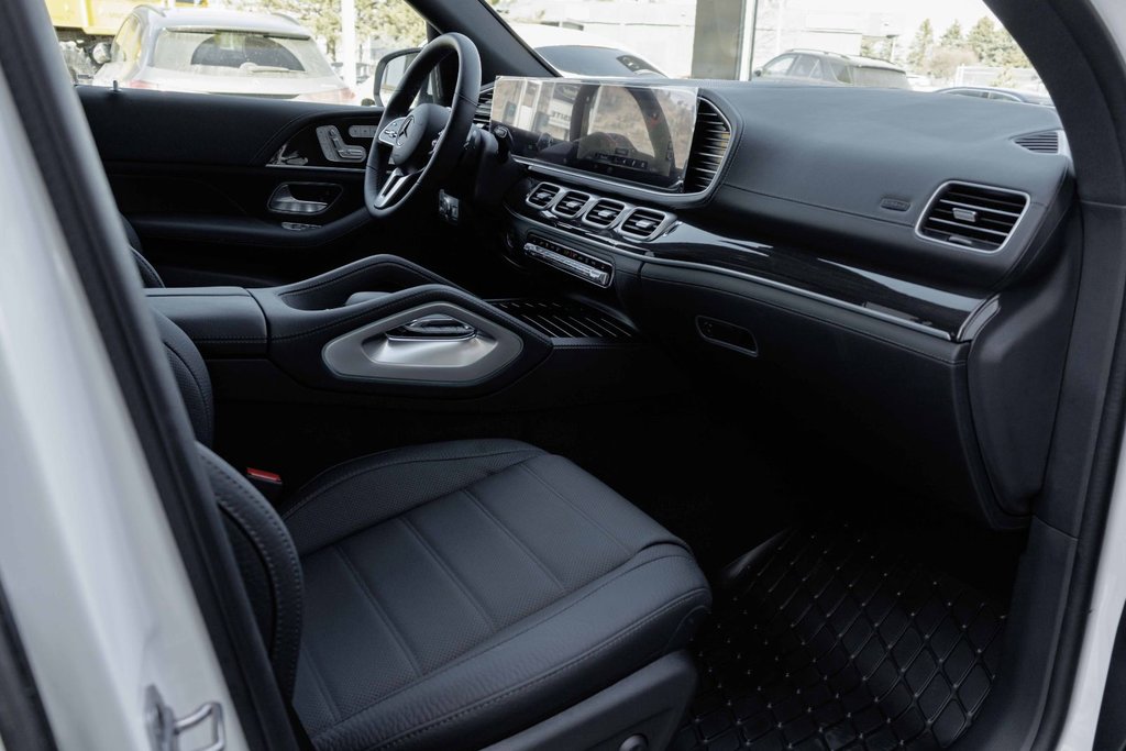2023 Mercedes-Benz GLS450 4MATIC SUV in Kamloops, British Columbia - 18 - w1024h768px