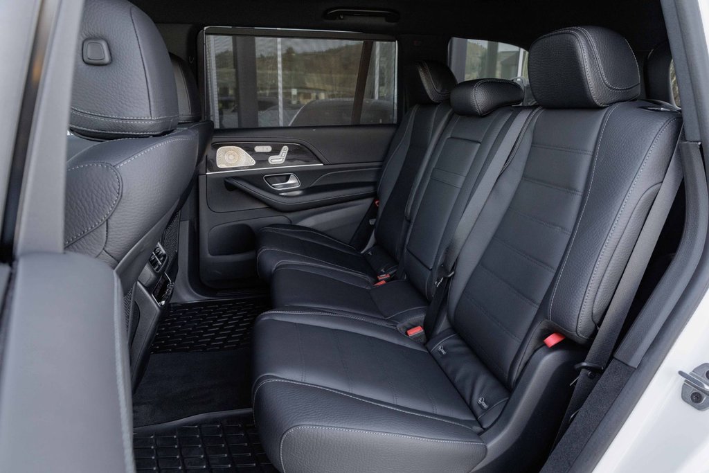 2023 Mercedes-Benz GLS450 4MATIC SUV in Kamloops, British Columbia - 19 - w1024h768px