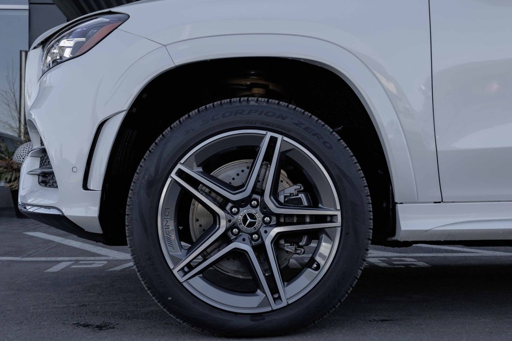 2023 Mercedes-Benz GLS450 4MATIC SUV in Kamloops, British Columbia - 7 - w1024h768px