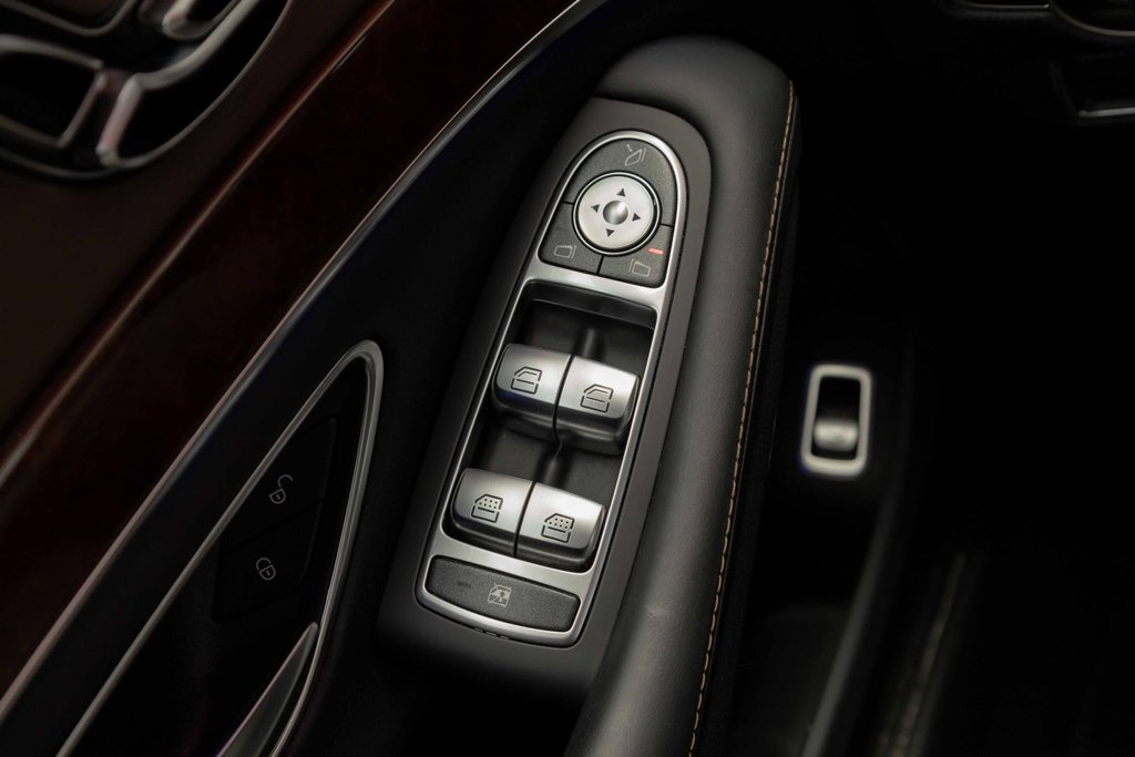 2016 Mercedes-Benz S550 4MATIC Sedan (SWB) in Kamloops, British Columbia - 9 - w1024h768px