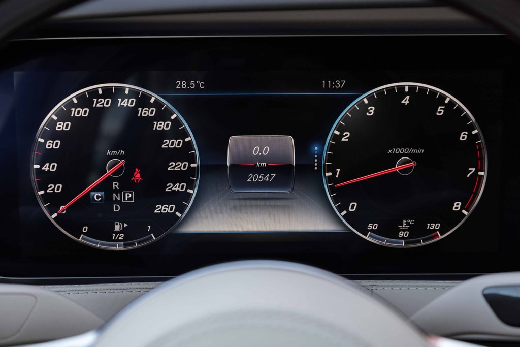 2018 Mercedes-Benz S560 4MATIC Sedan (LWB) in Kamloops, British Columbia - 14 - w1024h768px