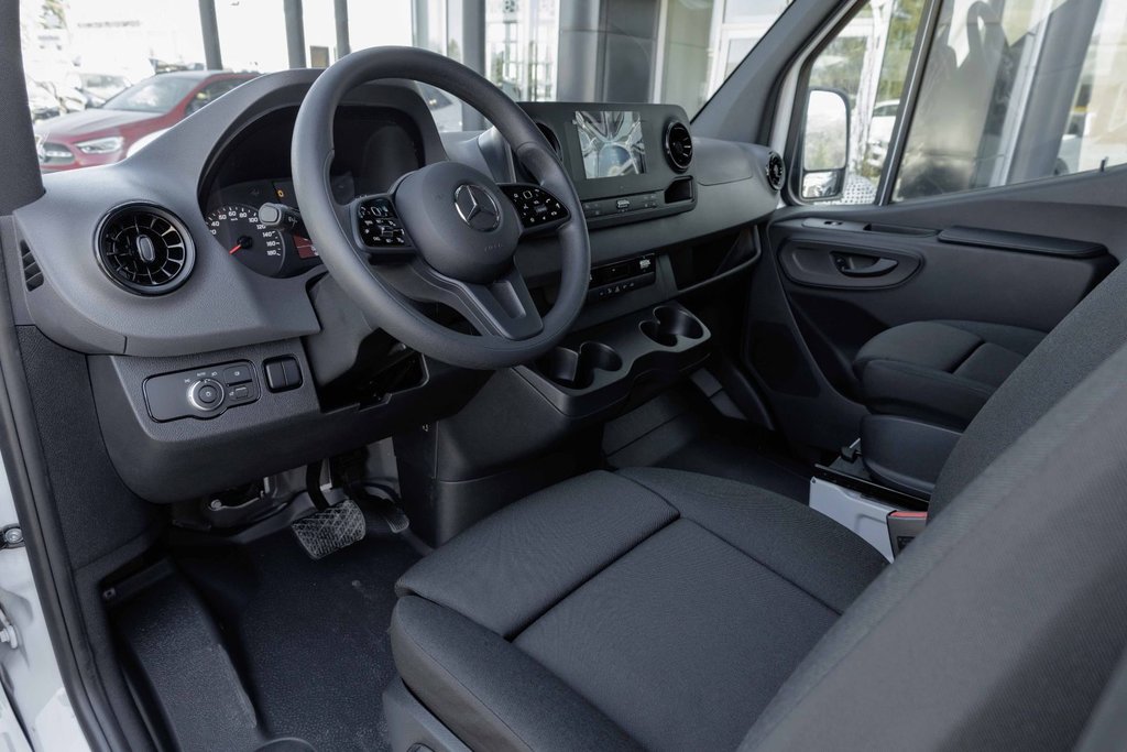 2023 Mercedes-Benz Sprinter 2500 Cargo 170 High Roof (High) in Kamloops, British Columbia - 9 - w1024h768px