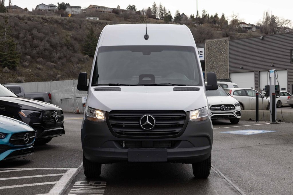 2026 Mercedes-Benz Sprinter 2500 144 Wheelbase High Roof RWD in Kamloops, British Columbia - 2 - w1024h768px