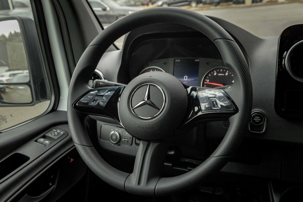 2026 Mercedes-Benz Sprinter 2500 144 Wheelbase High Roof RWD in Kamloops, British Columbia - 12 - w1024h768px