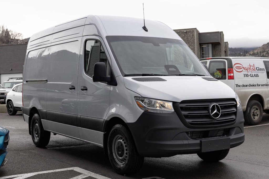 2026 Mercedes-Benz Sprinter 2500 144 Wheelbase High Roof RWD in Kamloops, British Columbia - 3 - w1024h768px