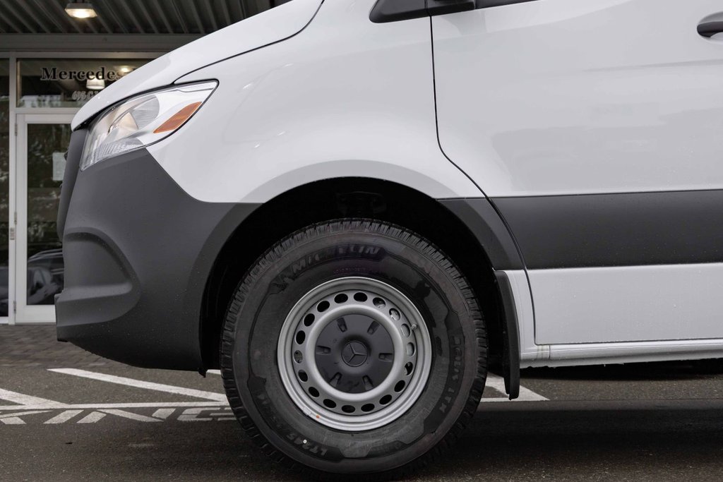 2026 Mercedes-Benz Sprinter 2500 144 Wheelbase High Roof RWD in Kamloops, British Columbia - 8 - w1024h768px