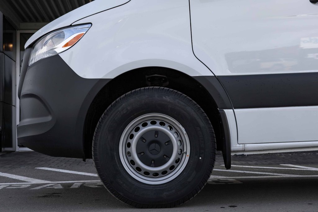 2026 Mercedes-Benz Sprinter 2500 144 Wheelbase High Roof RWD in Kamloops, British Columbia - 8 - w1024h768px