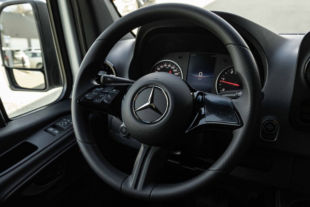 2026 Mercedes-Benz Sprinter 2500 144 Wheelbase High Roof RWD in Kamloops, British Columbia - 13 - w1024h768px