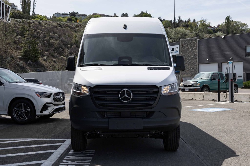 2026 Mercedes-Benz Sprinter 2500 170 Wheelbase High Roof AWD in Kamloops, British Columbia - 2 - w1024h768px