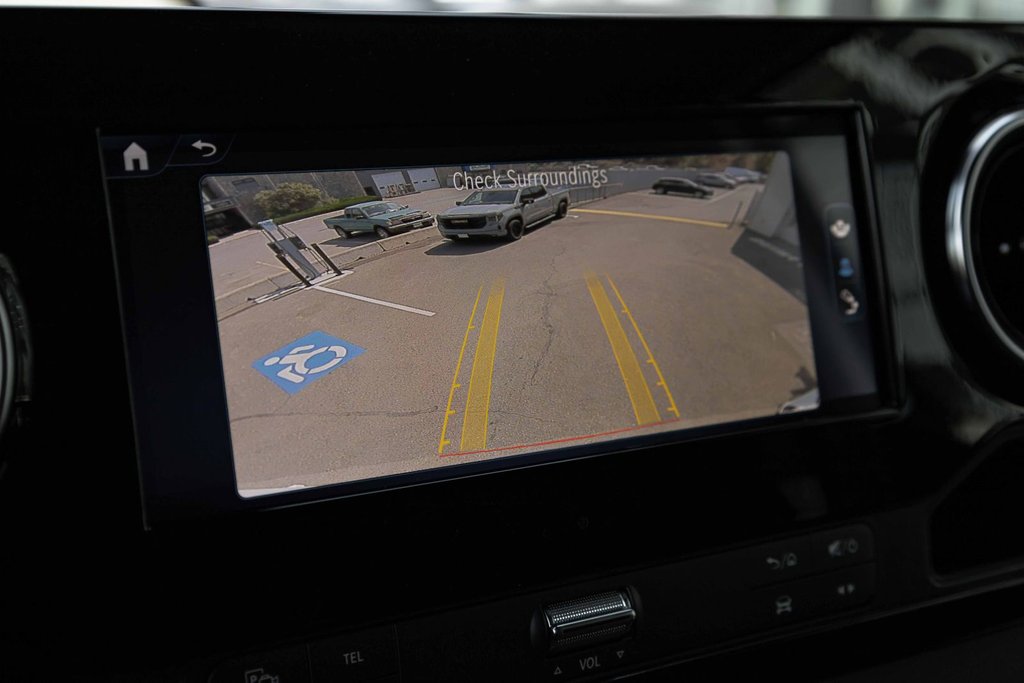 2026 Mercedes-Benz Sprinter 2500 170 Wheelbase High Roof AWD in Kamloops, British Columbia - 14 - w1024h768px