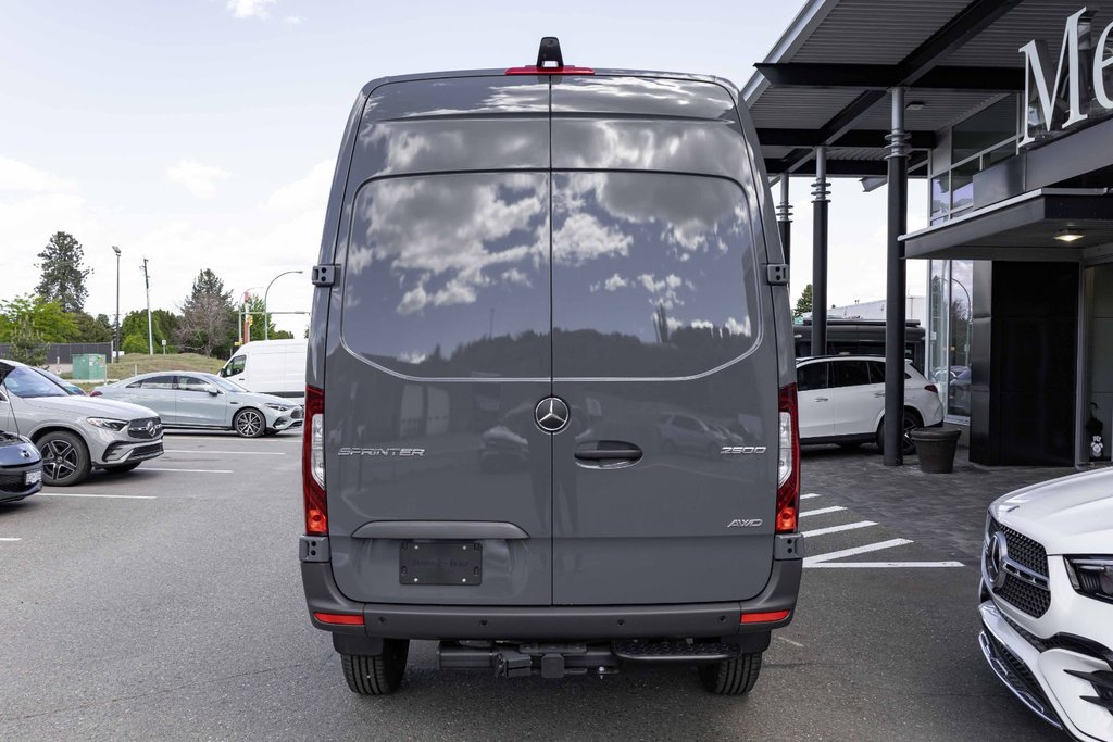 2026 Mercedes-Benz Sprinter 2500 144 Wheelbase High Roof AWD in Kamloops, British Columbia - 5 - w1024h768px
