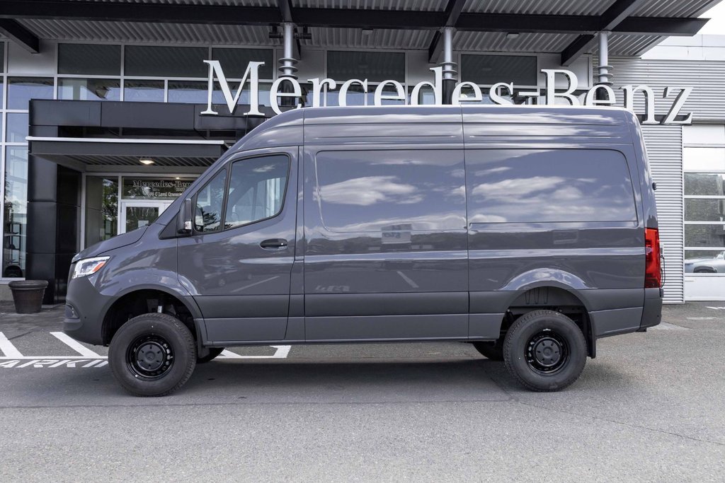 2026 Mercedes-Benz Sprinter 2500 144 Wheelbase High Roof AWD in Kamloops, British Columbia - 7 - w1024h768px