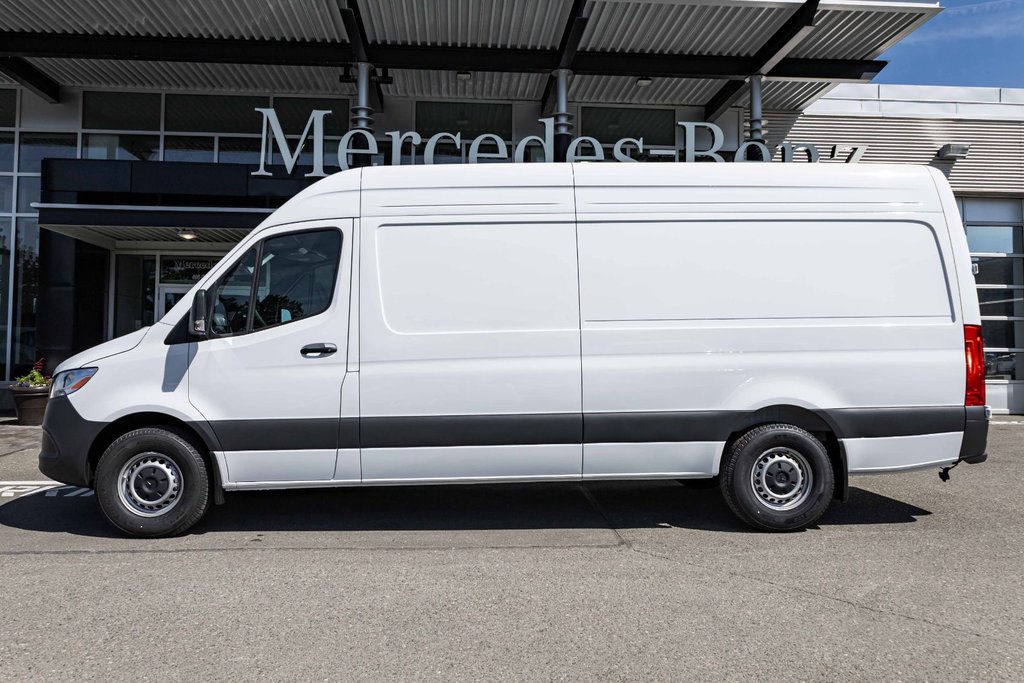2026 Mercedes-Benz Sprinter 2500 170 Wheelbase High Roof RWD in Kamloops, British Columbia - 6 - w1024h768px