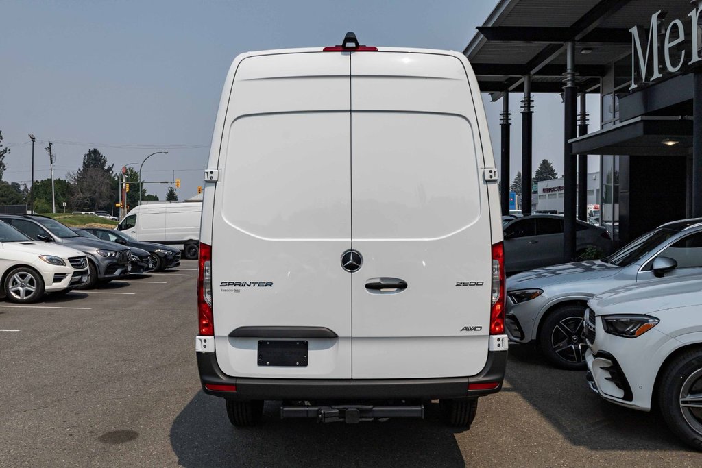 2026 Mercedes-Benz Sprinter 2500 170 Wheelbase High Roof AWD in Kamloops, British Columbia - 4 - w1024h768px